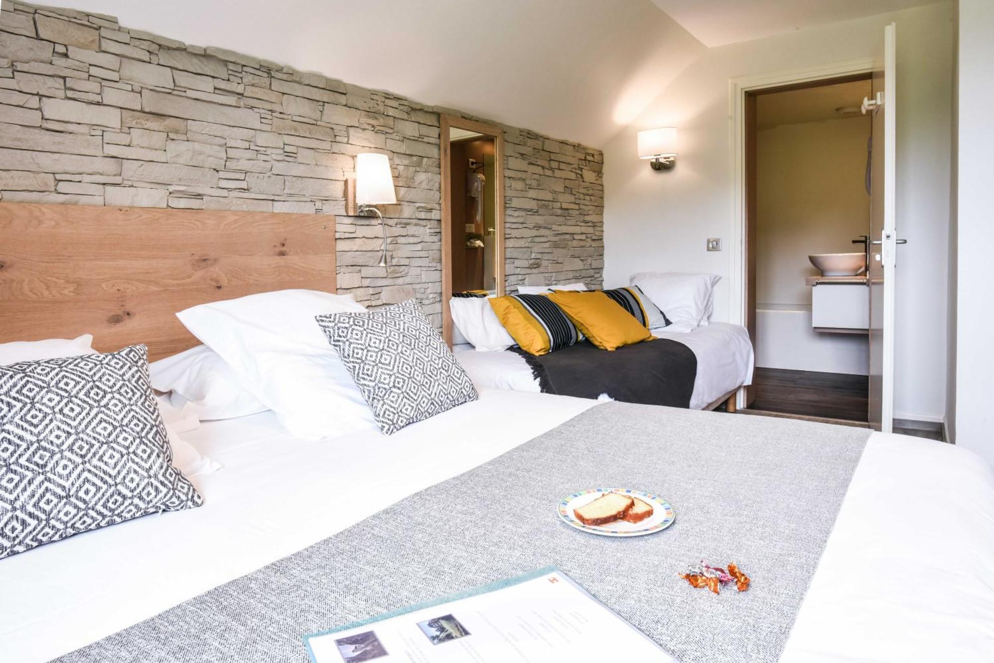 Logis Auberge Du Relais - Hotel & Restaurant Berenx Exteriör bild