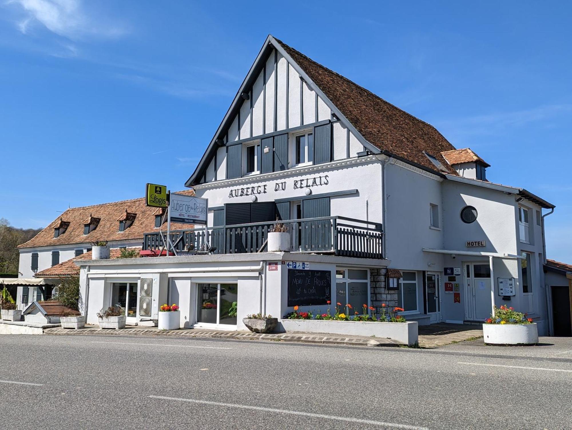 Logis Auberge Du Relais - Hotel & Restaurant Berenx Exteriör bild
