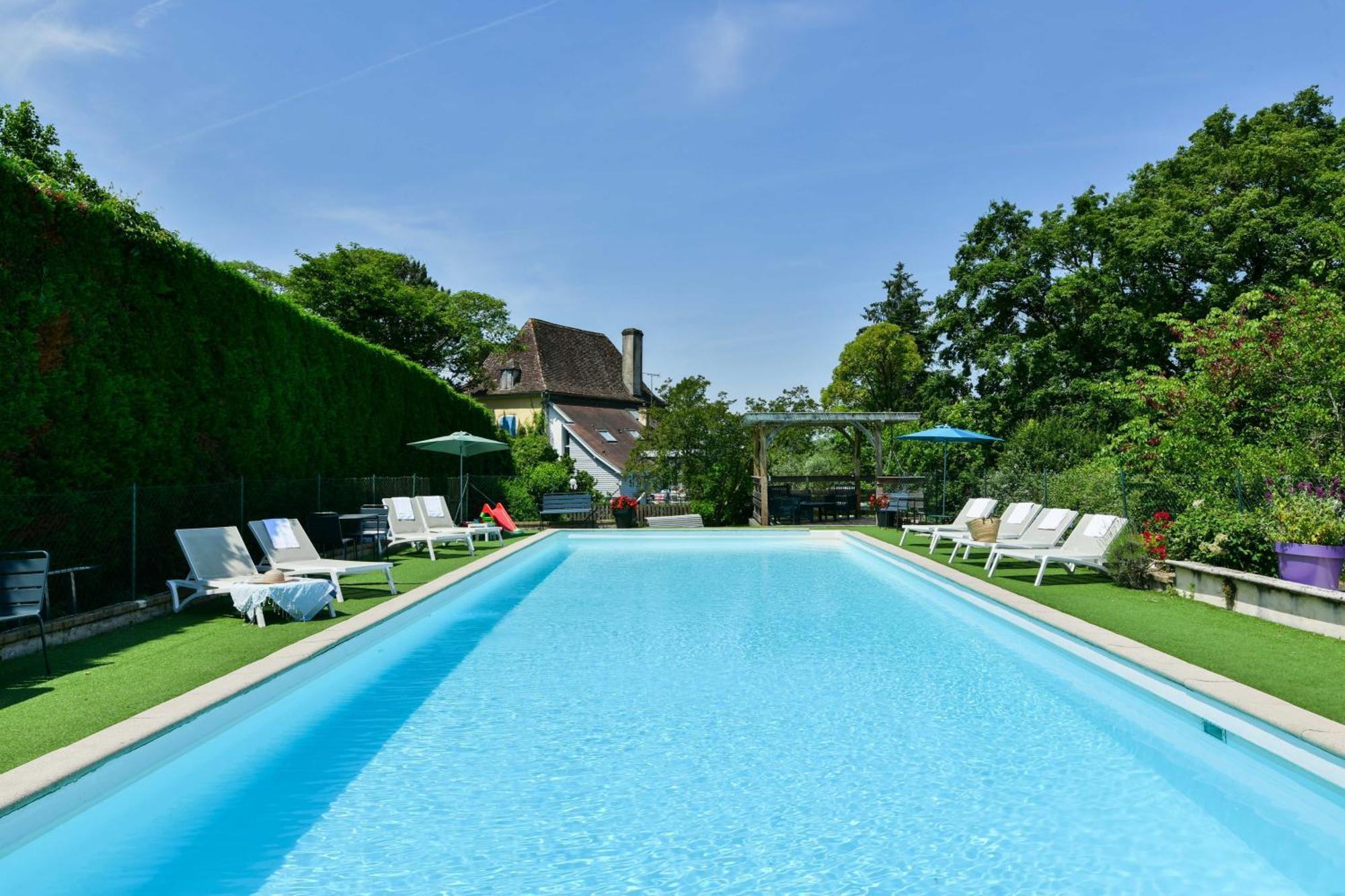 Logis Auberge Du Relais - Hotel & Restaurant Berenx Exteriör bild