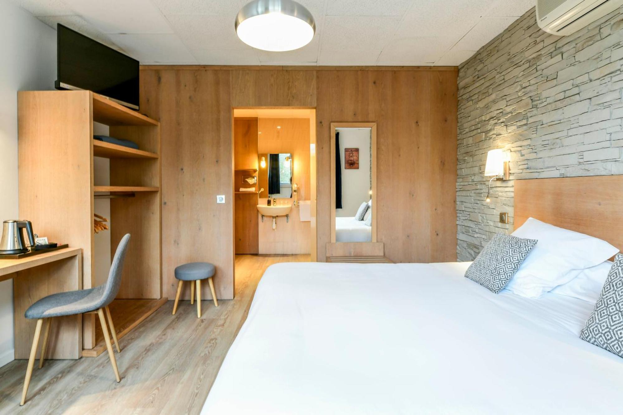 Logis Auberge Du Relais - Hotel & Restaurant Berenx Exteriör bild