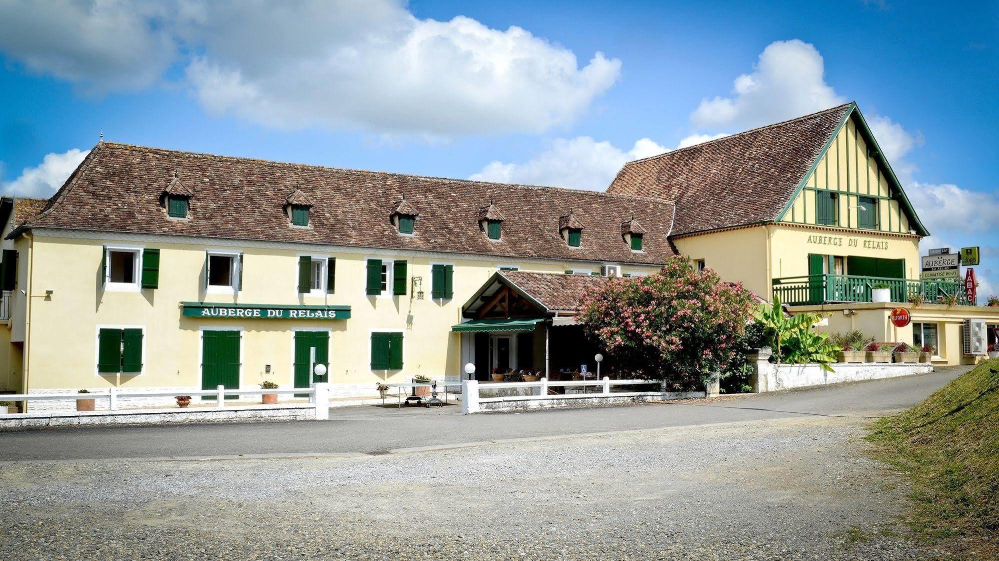 Logis Auberge Du Relais - Hotel & Restaurant Berenx Exteriör bild